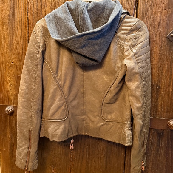 DOMA Leather Jacket - Picture 3 of 5
